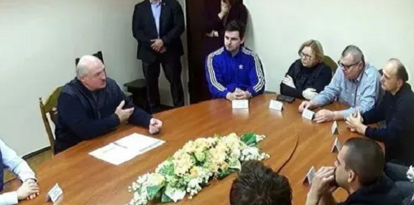 Лукашенко за круглым столом в СИЗО встретился с теми, кого посадил