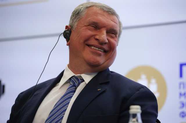 Игорь Сечин "попутал" всех крабов