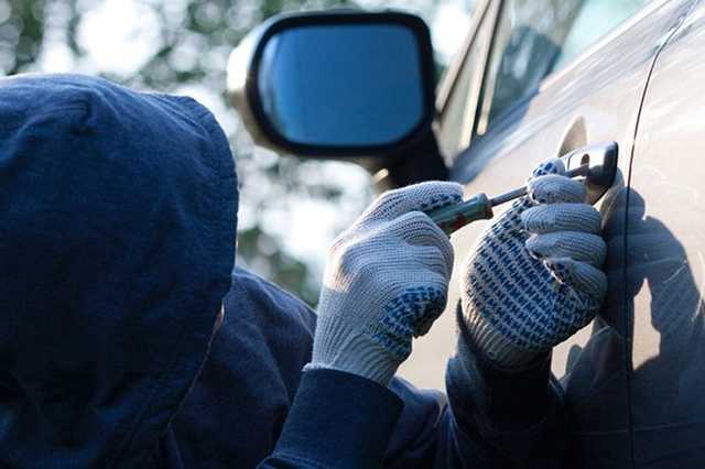 В Киеве угнали машину Офиса генпрокурора