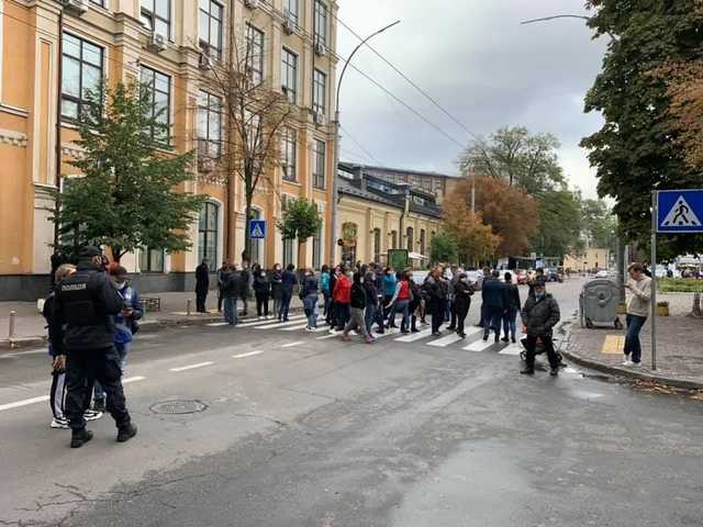 В Киеве из-за строительства ЖК Арсенал House треснуло рядом стоящее здание