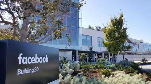 В США возбудят дело против Facebook за скупку компаний-конкурентов