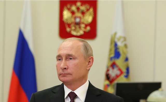 Путин на форуме валдайских холуев