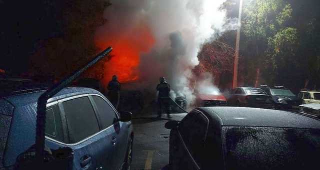 В Полтаве сожгли автомобили уголовного авторитета