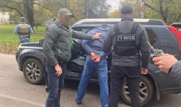 СБУ задержала на взятке главу Черниговской РГА