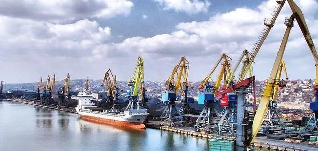 "АМПУ" за более четверть миллиарда гривен арендовала два земкаравана в компании-фигуранта уголовных дел