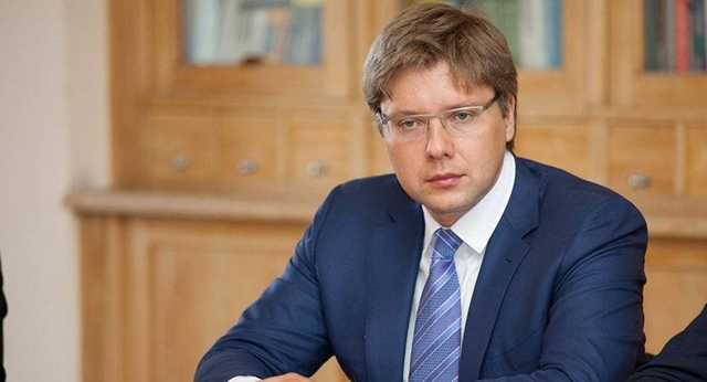 Почему Европарламент лишит Ушакова иммунитета. Бабрис выдвигает конспирологическую версию