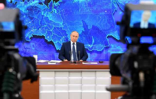 Путин заявил, что для его вакцинации время не пришло
