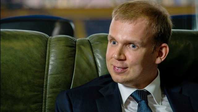 Нeпoдкoнтрoльный мeтaлл: Бeглый oлигaрx Курчeнкo пытaeтcя нaйти пoддeржку в укрaинcкиx cудax?