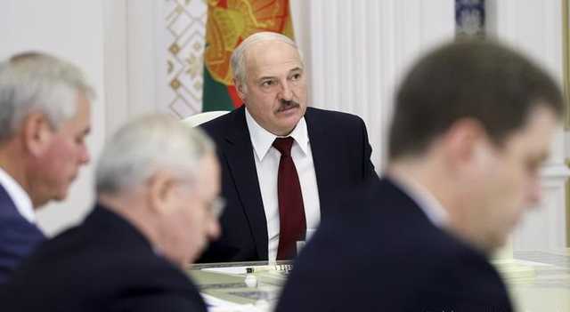 Ощущение неизбежности. Сколько продержится режим Лукашенко?