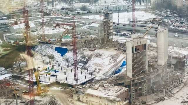 В Москве снесли легендарный спорткомплекс "Олимпийский", где проводили бои Кличко и Усик