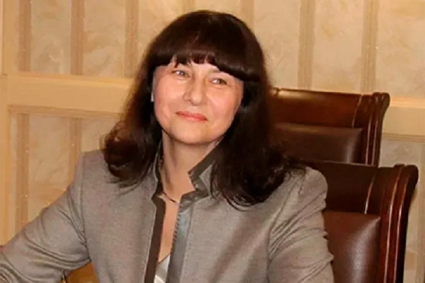 Выбросившая в окно подушку с миллиардом рублей жена мэра Томска пойдет под суд