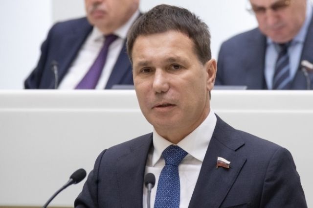 Сенатора Зубарева затянуло в бизнес-сети?