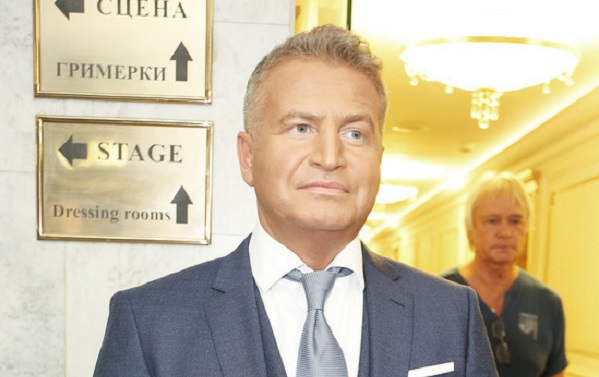 Агутин назвал российских артистов «нищебродами»
