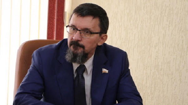 Радаев не терпит вольноДУМства?