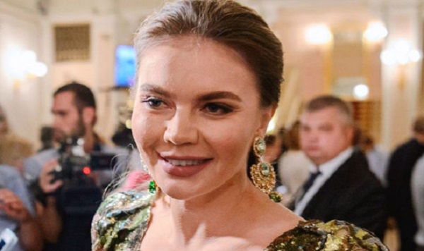 "Просто душка": любовница Путина сделала новый снимок с поклонниками
