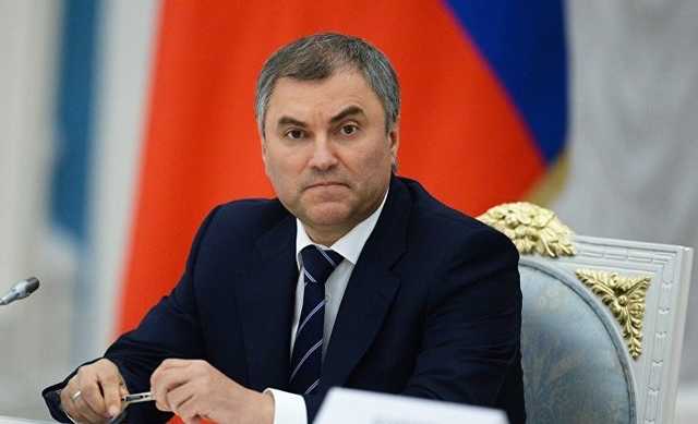 Карьере Володина угрожают взяточник и поджигатель
