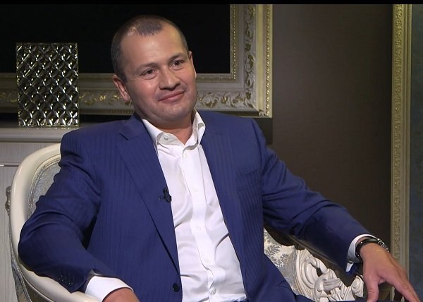 Артур «Вафля» Палатный: немного правды о биографии и подвигах кума Кличко