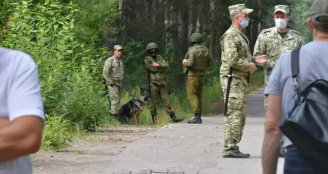 «Новый Освенцим»: СМИ Беларуси опубликовали подробности строительства лагеря для протестующих