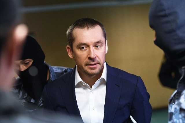 Без крыши Захарченко даже Ротенбергам худо