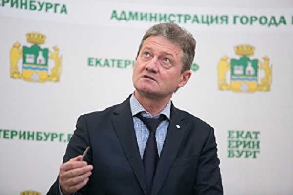 Андрею Козицыну сжимают «Кольцо»