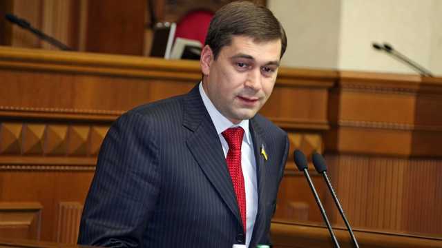 Одиозный кум Табачника триумфально вернулся в НАУ