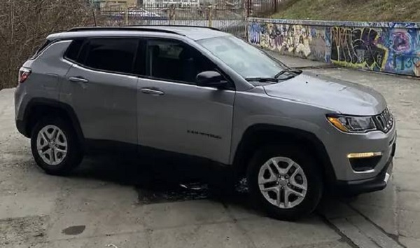 Топ-чиновник «Укрзализныци» купил Jeep за 320 тысяч гривен
