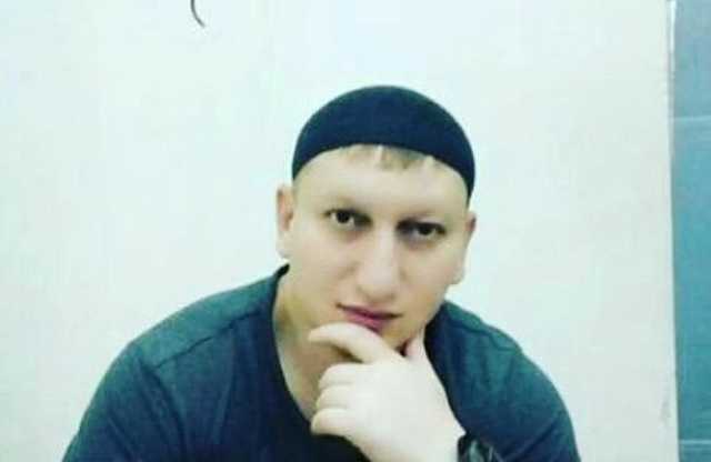 В Подмосковье ряженый спецназ встал перед вором «в законе» на колени