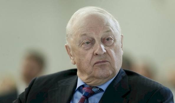 «Гранд Капитал» расширяет бизнес под «крышей» сенатора Росселя?