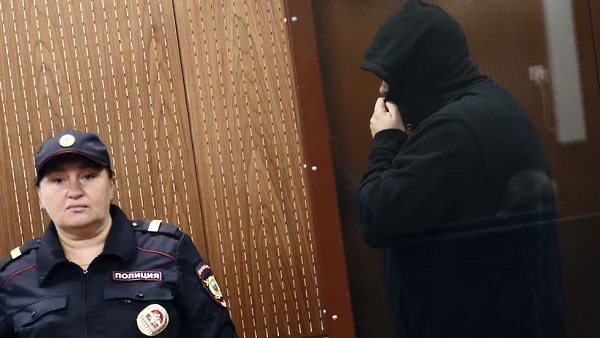 Олег Кузьмин пел про молдавскую схему как соловей