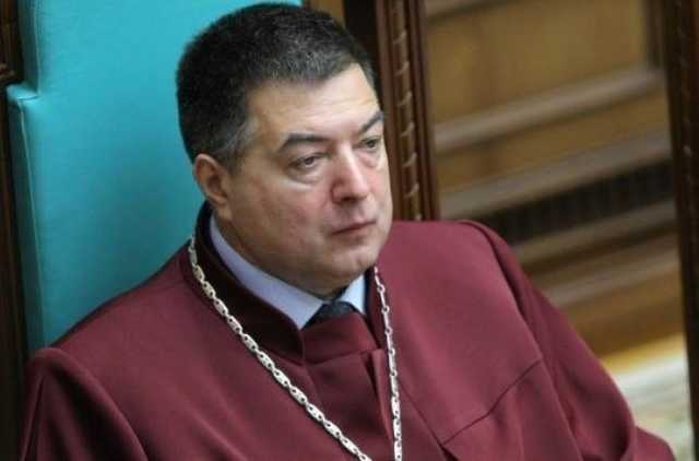 В Конча-Заспе пожаловались, что Тупицкий и судьи КСУ отказались выезжать из неоплаченных коттеджей