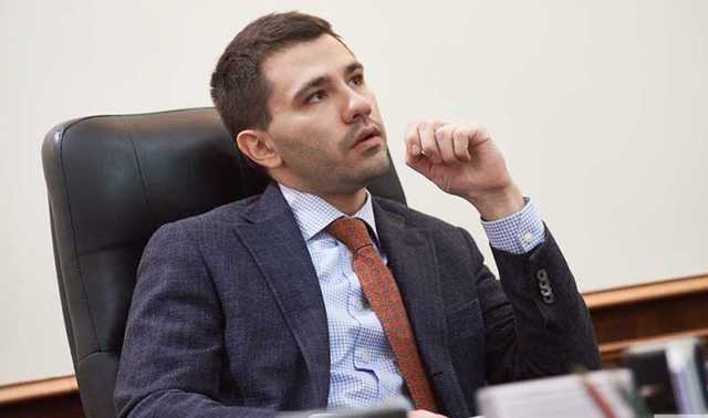 Казнокрад, рецидивист и уголовник Павел Барбул получил очередную пачку уголовных дел и рискует провести на нарах следующие 15 лет