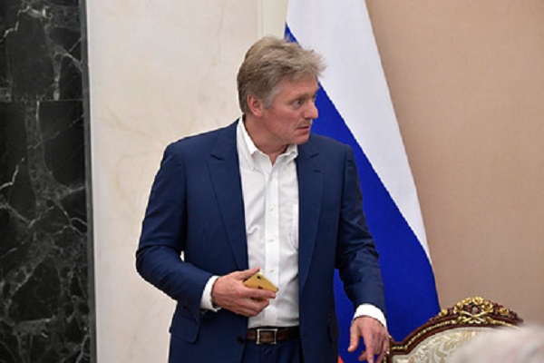 Кремль исключил «метод кнута и пряника» при вакцинации от коронавируса