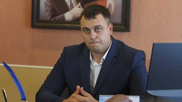Жалкий Стасёнок. Очередного чиновника-УГМКовца уличили в злоупотреблениях
