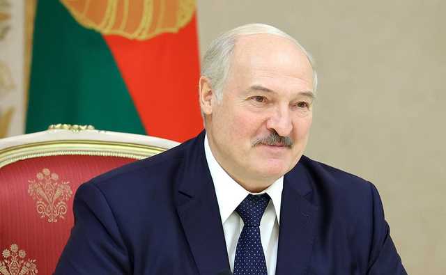 У Лукашенко нашли десяток резиденций, Tesla, Maybach и реактивный самолет