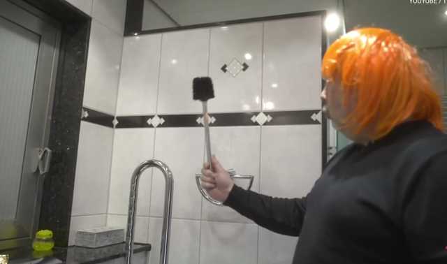 Хозяин «виллы Навального» снял пародию на репортаж «России 1»