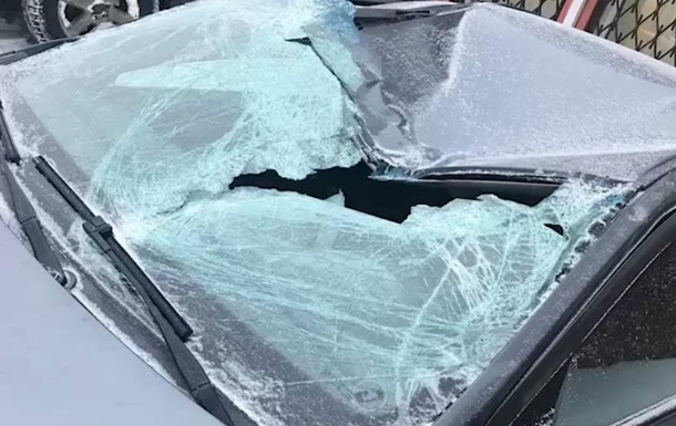 В Москве девочка упала с 13-го этажа на авто и выжила