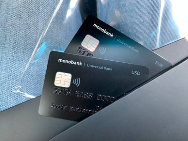 Дубилет-старший и Яценко вышли из учредителей monobank после подозрения НАБУ