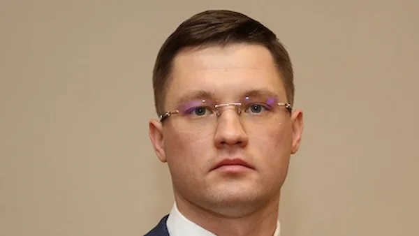 "Древо" пустило корни в правительстве Азарова