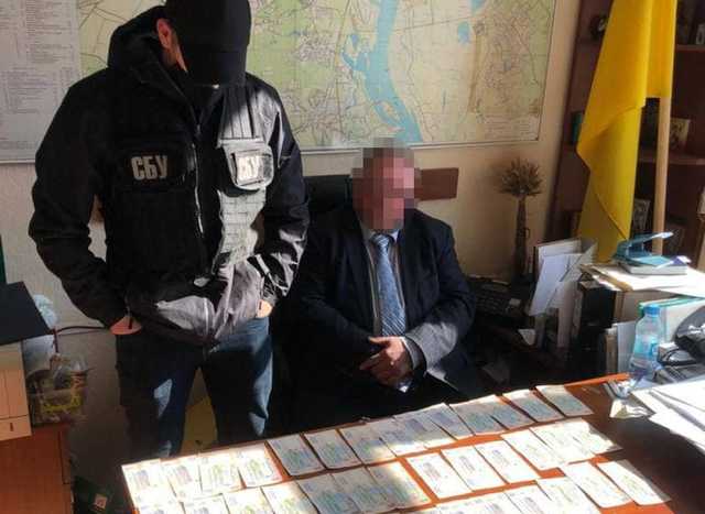 В Киеве на взятке попался замдиректора НАН Украины
