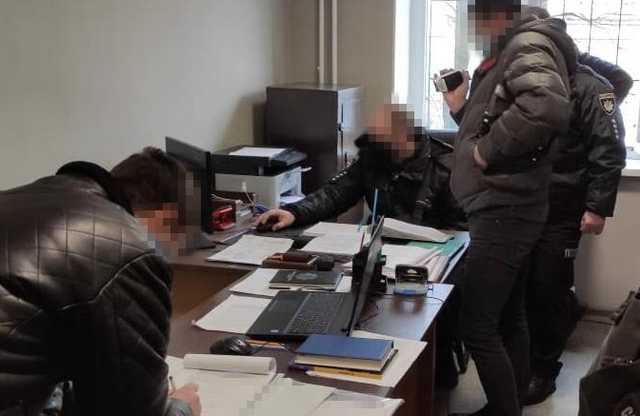 Украинские силовики торговали информацией из баз данных МВД