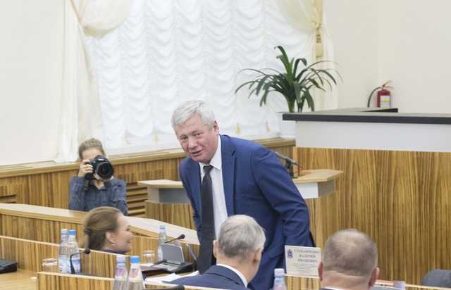 «Муж мой, Володя Свидлов…» Показания на экс-главу Минприроды Кобылкина прилетят из Салехарда