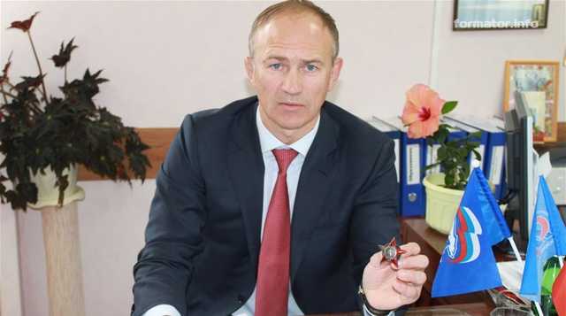 Депутат Брыксин "тянет резину" к Махмудову