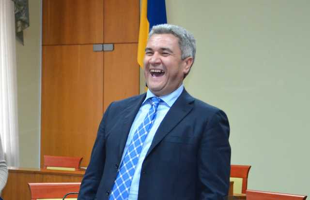 Нардеп пришел в раду в часах по цене квартиры