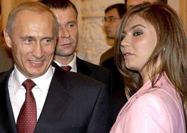 Кабаева зарабатывает почти 1 млн рублей в день в холдинге друга Путина