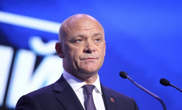 Акции Одесского НПЗ, часы и квартиры: Труханов подал декларацию