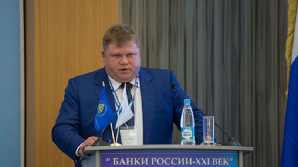 Сечин отзывает активы домой?