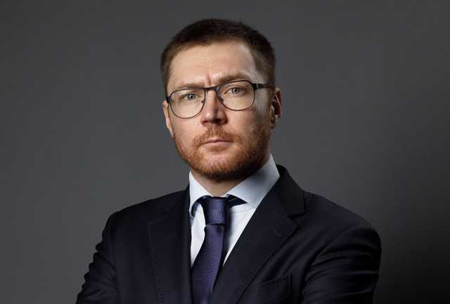 Кому "подгребает" Погребенко?