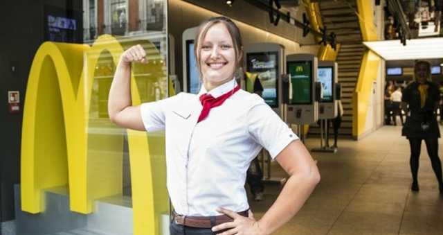 McDonald’s решил платить за собеседования по $50: люди не идут работать