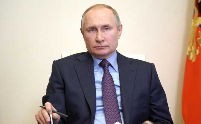 Путин подписал закон, обязывающий кандидатов признаваться в связях с иноагентами