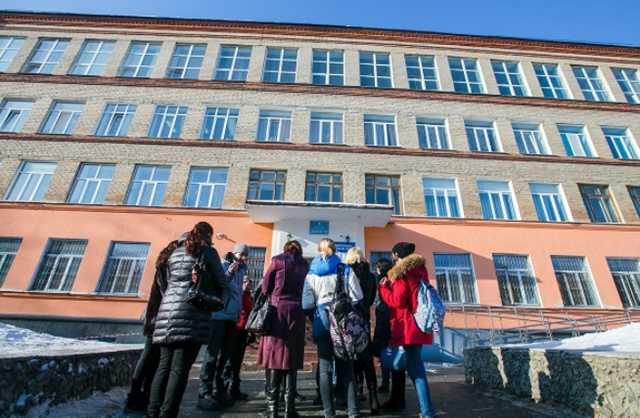 В Екатеринбурге школьникам пригрозили делом об экстремизме за участие в митинге Навального